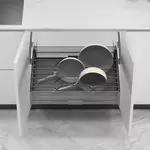 Корзина с держателем MATRIX для кастрюль и сковородок, распашной фасад 700 мм, антрацит